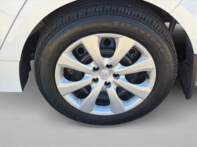 Used 2025 Toyota Corolla LE FWD image 16