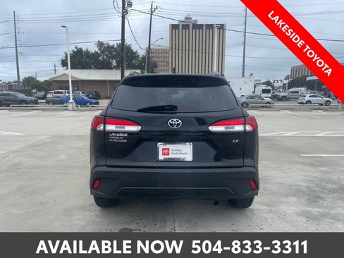 Certified 2024 Toyota Corolla Cross LE FWD image 5