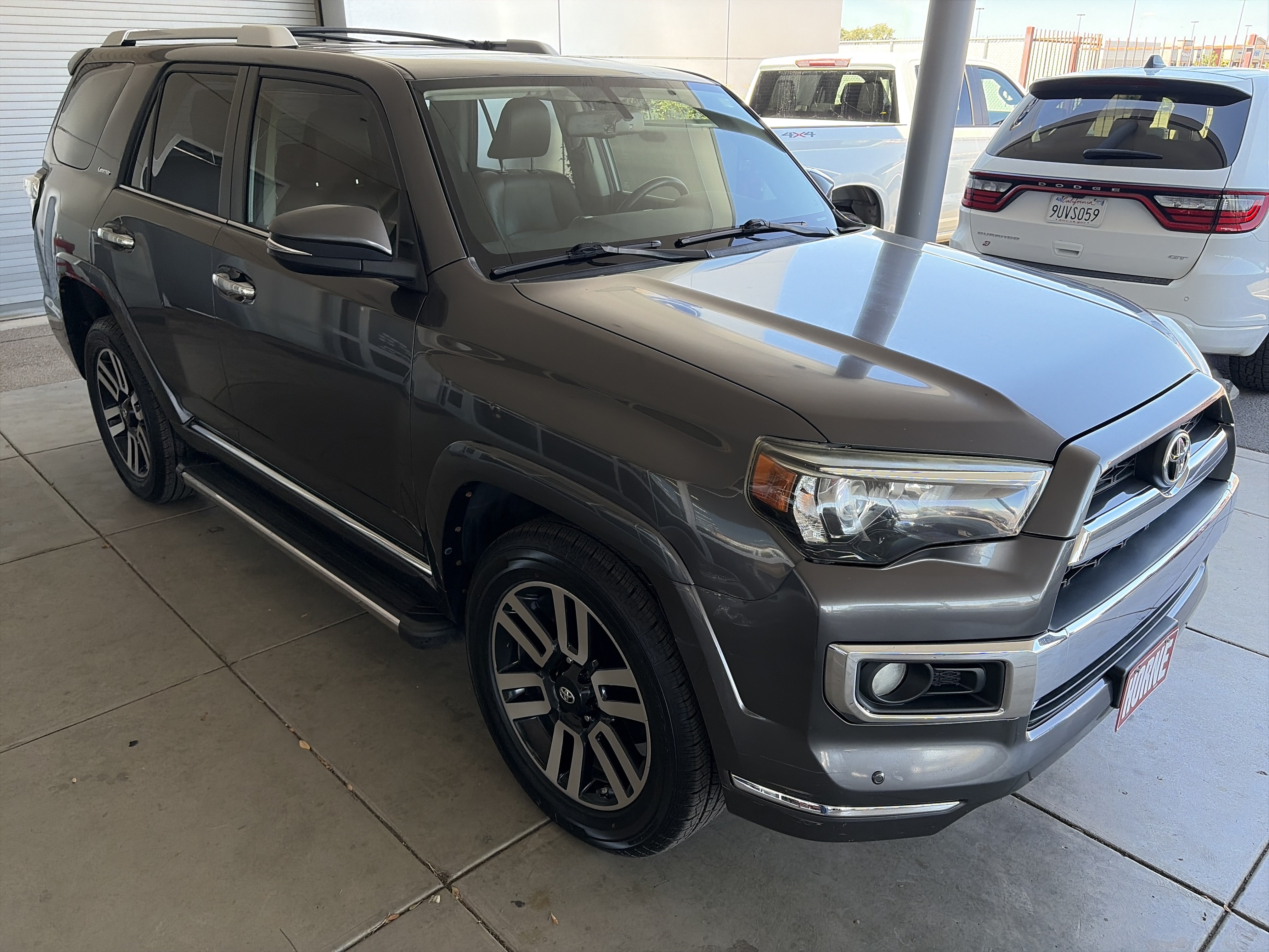 Used 2016 Toyota 4Runner Limited AWD/4WD image 3