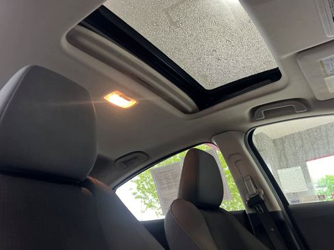 Used 2022 Honda HR-V EX image 17