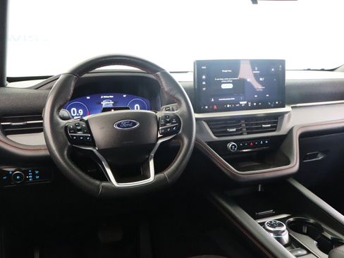 Used 2025 Ford Explorer ST-Line image 16