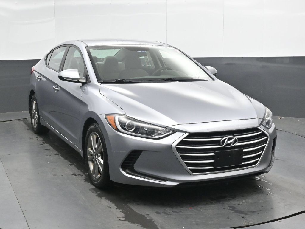Used 2017 Hyundai Elantra SE FWD image 4
