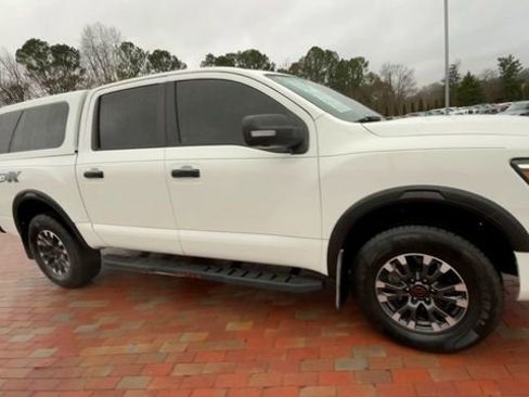 Used 2023 Nissan Titan PRO-4X w/ Pro-4x Convenience Package image 3