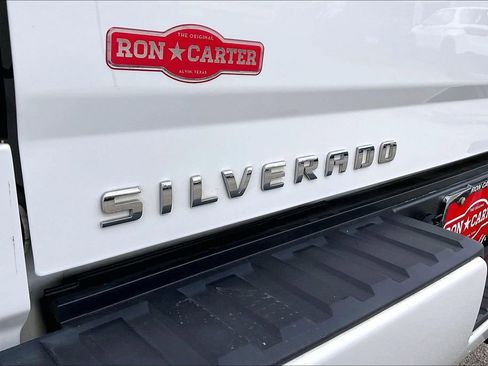 Used 2018 Chevrolet Silverado 1500 LT w/ Texas Edition image 25