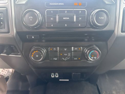 Used 2017 Ford F250 XLT w/ XLT Value Package AWD/4WD image 14