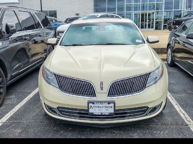 Used 2015 Lincoln MKS w/ Equipment Group 101A FWD image 3