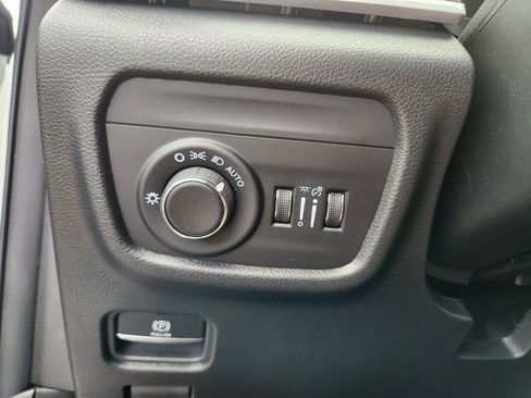 New 2026 Jeep Grand Cherokee Altitude AWD/4WD image 20