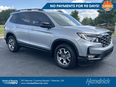 Used 2022 Honda Passport TrailSport image 1
