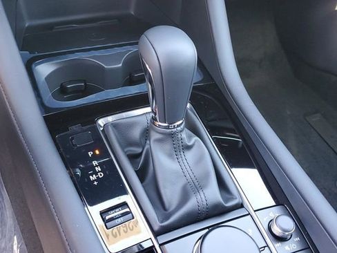 New 2026 MAZDA MAZDA3 Hatchback w/Premium Plus Pkg image 26