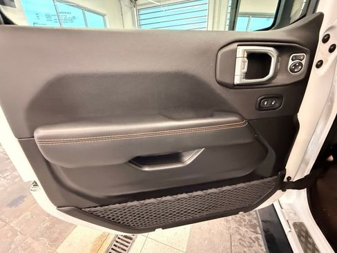 Used 2023 Jeep Gladiator Mojave w/ LED Lighting Group image 41