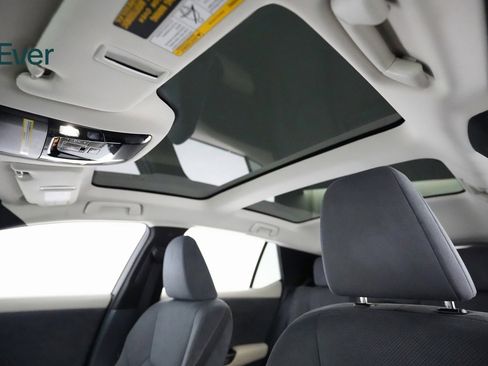 Used 2023 Lexus RZ 450e Premium image 22