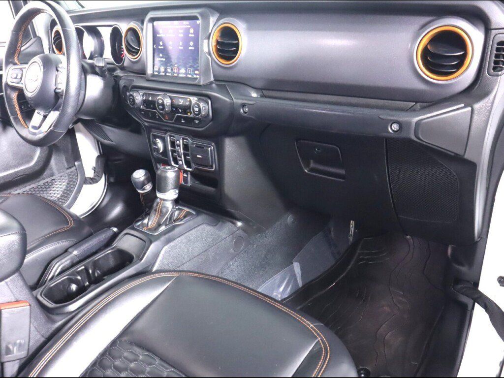 Used 2022 Jeep Gladiator Mojave w/ LED Lighting Group AWD/4WD image 43