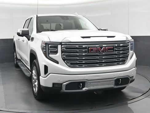 Used 2023 GMC Sierra 1500 Denali w/ Technology Package AWD/4WD image 36