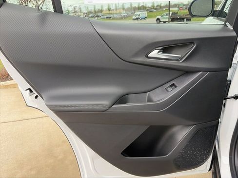 New 2026 Chevrolet Equinox LT w/ LPO, Floor Liner Package FWD image 40