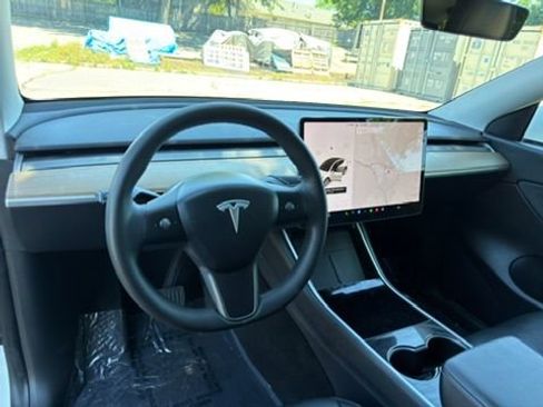 Used 2020 Tesla Model Y Long Range AWD/4WD image 21
