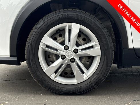 Used 2023 Nissan Kicks S image 27