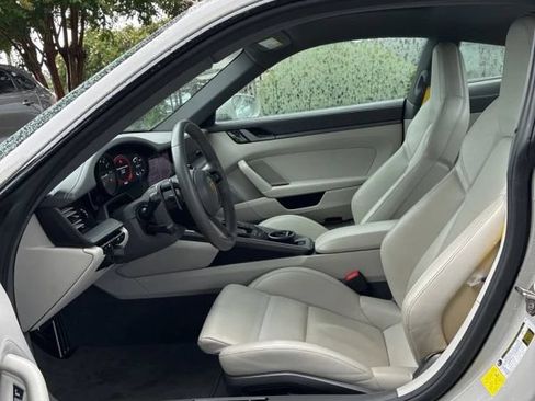 Used 2021 Porsche 911 Carrera 4S AWD/4WD image 4