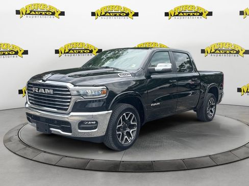 Used 2025 RAM 1500 Laramie AWD/4WD image 1