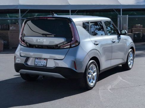 Certified 2025 Kia Soul S FWD image 3