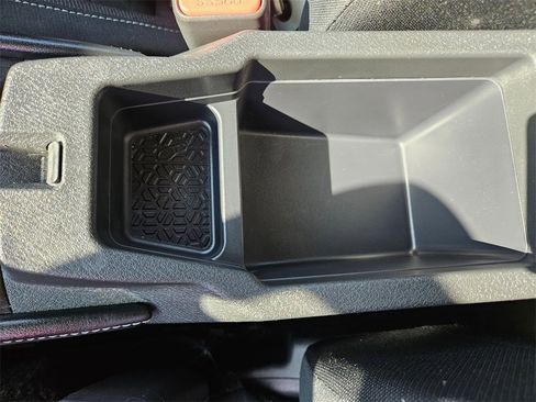 Used 2024 Nissan Kicks SV image 27