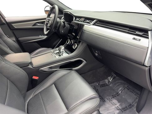 Used 2024 Jaguar F-PACE R-Dynamic S image 51