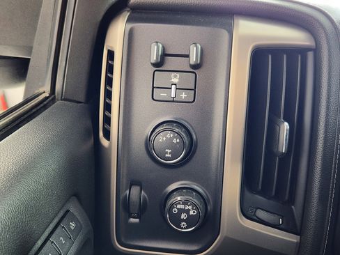 Used 2016 GMC Sierra 3500 Denali w/ Duramax Plus Package image 27