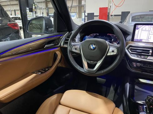 Used 2024 BMW X3 sDrive30i w/ Premium Package RWD image 3