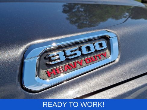 Used 2024 RAM 3500 Tradesman w/ Chrome Appearance Group AWD/4WD image 28