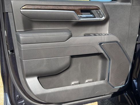 New 2026 GMC Sierra 1500 SLE image 10