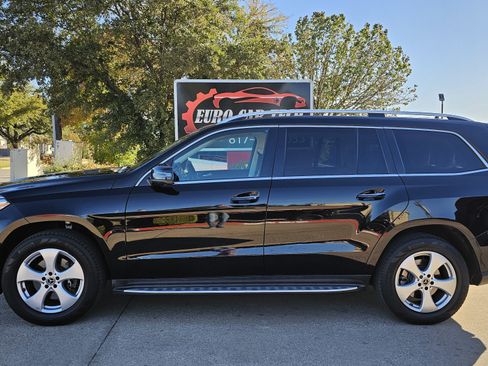 Used 2019 Mercedes-Benz GLS 450 4MATIC w/ Premium 1 Package image 2