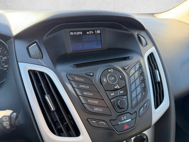 Used 2014 Ford Focus SE w/ Equipment Group 201A FWD image 8