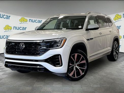 Used 2024 Volkswagen Atlas SEL Premium R-Line AWD/4WD image 3
