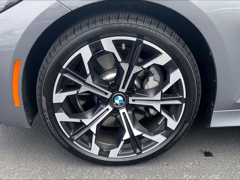 Used 2025 BMW 330i Sedan w/ Premium Package image 11