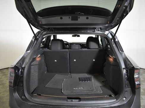 Certified 2025 Nissan Kicks SV AWD/4WD image 28