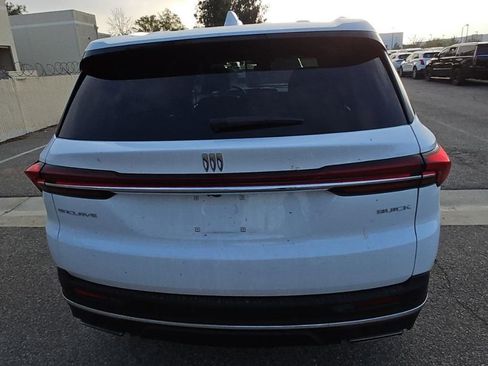 Used 2025 Buick Enclave Preferred FWD image 8