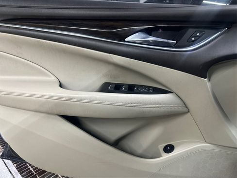 Used 2017 Buick LaCrosse Preferred image 28