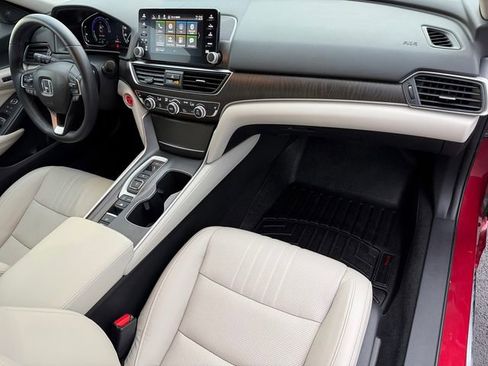 Used 2018 Honda Accord EX-L image 19