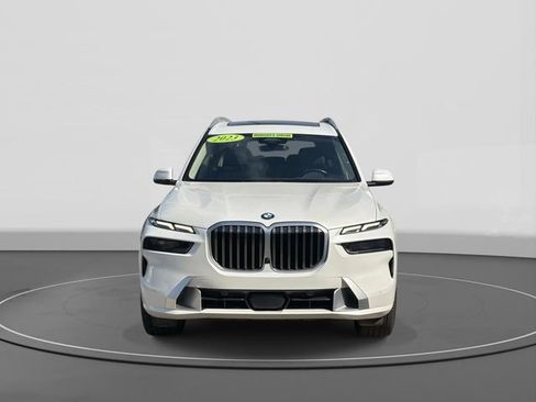 Used 2023 BMW X7 xDrive40i w/ Premium Package AWD/4WD image 2