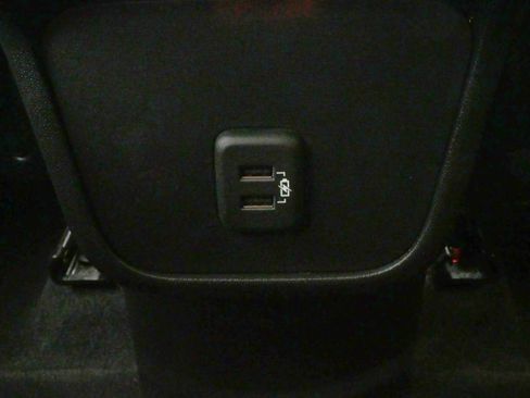 Used 2023 Chevrolet Equinox LT AWD/4WD image 26