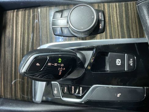 Used 2017 BMW 530i xDrive AWD/4WD image 17