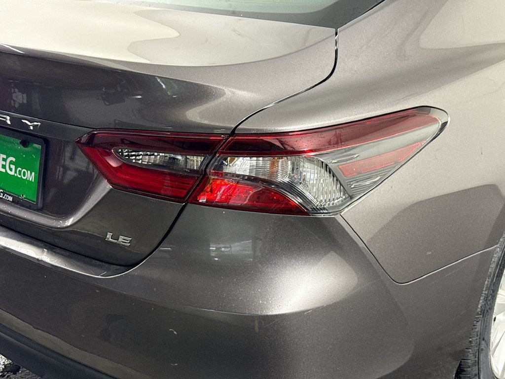 Used 2022 Toyota Camry LE FWD image 32