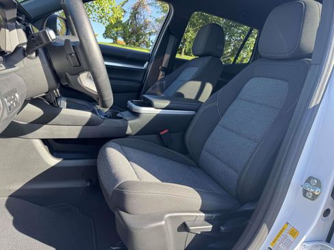 Used 2025 GMC Terrain Elevation w/ Black Edition image 12