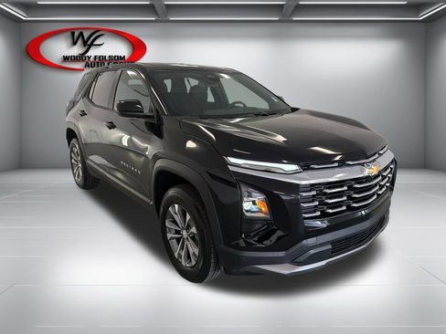 New 2026 Chevrolet Equinox LT FWD image 3