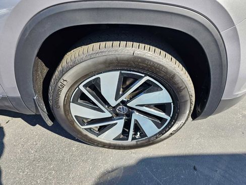 New 2025 Volkswagen Atlas SEL image 11