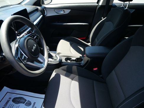 Used 2023 Kia Forte LXS FWD image 10