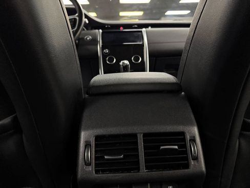 Used 2021 Land Rover Discovery Sport S image 43