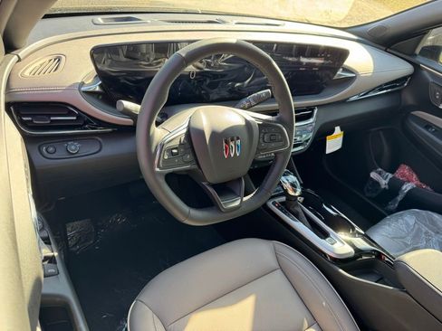 New 2026 Buick Envista Avenir image 3