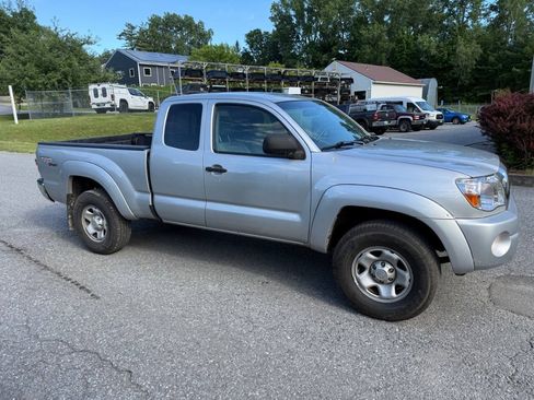 Used 2008 Toyota Tacoma 4x4 Access Cab V6 w/ SR5 Pkg #2 image 4