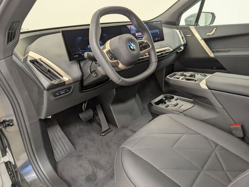 New 2026 BMW iX xDrive45 image 4