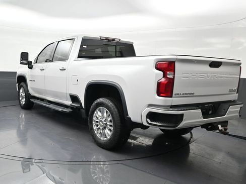 Used 2021 Chevrolet Silverado 2500 High Country w/ Z71 Off-Road Package AWD/4WD image 3